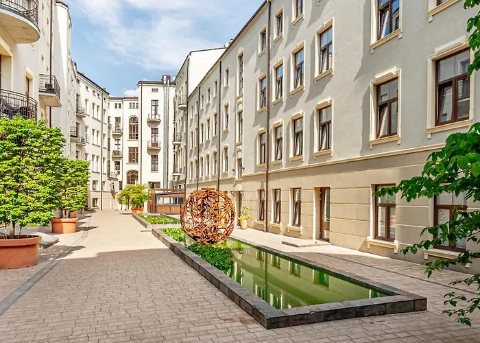 Regnum Noctis Piotrkowska 37 Moon Light